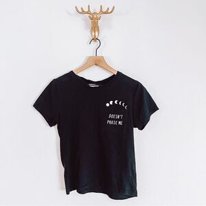Messy bun Just Chillin Women's Black Moon Phase Top Size Small